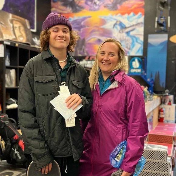 🖤 Lululine AK LIVE 🛍 All Lululemon ✨ Free Shipping + Giveaways! 🎁 - Picture 7 of 9